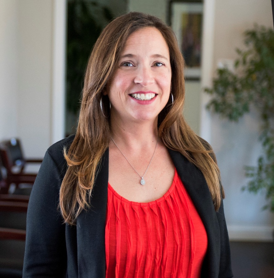 Christie Borders, C.N.S.